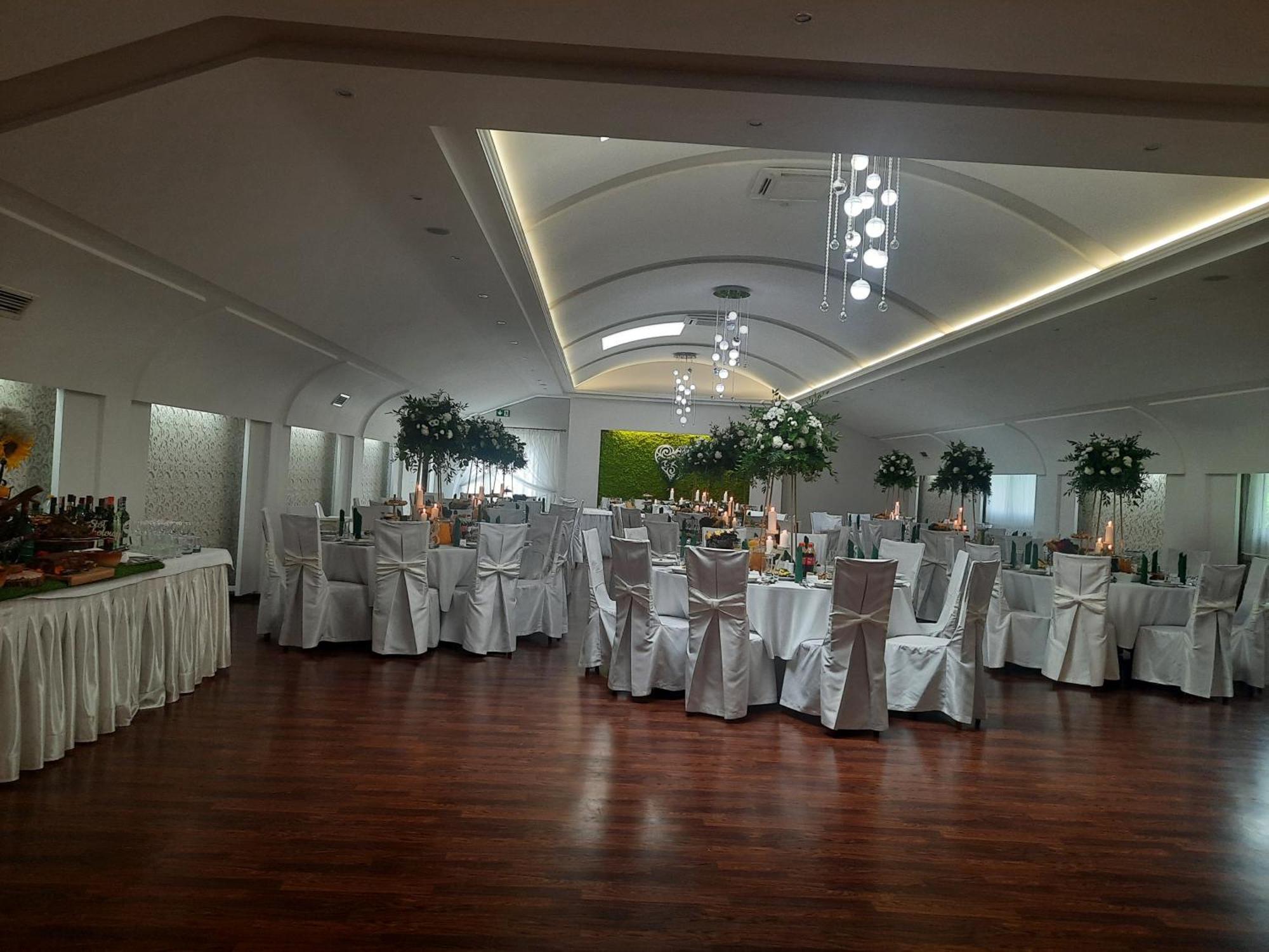 Dwor Wapowce Hotel Kültér fotó
