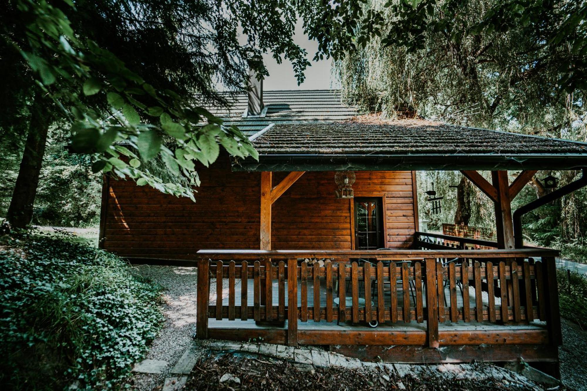 Dwor Wapowce Hotel Kültér fotó
