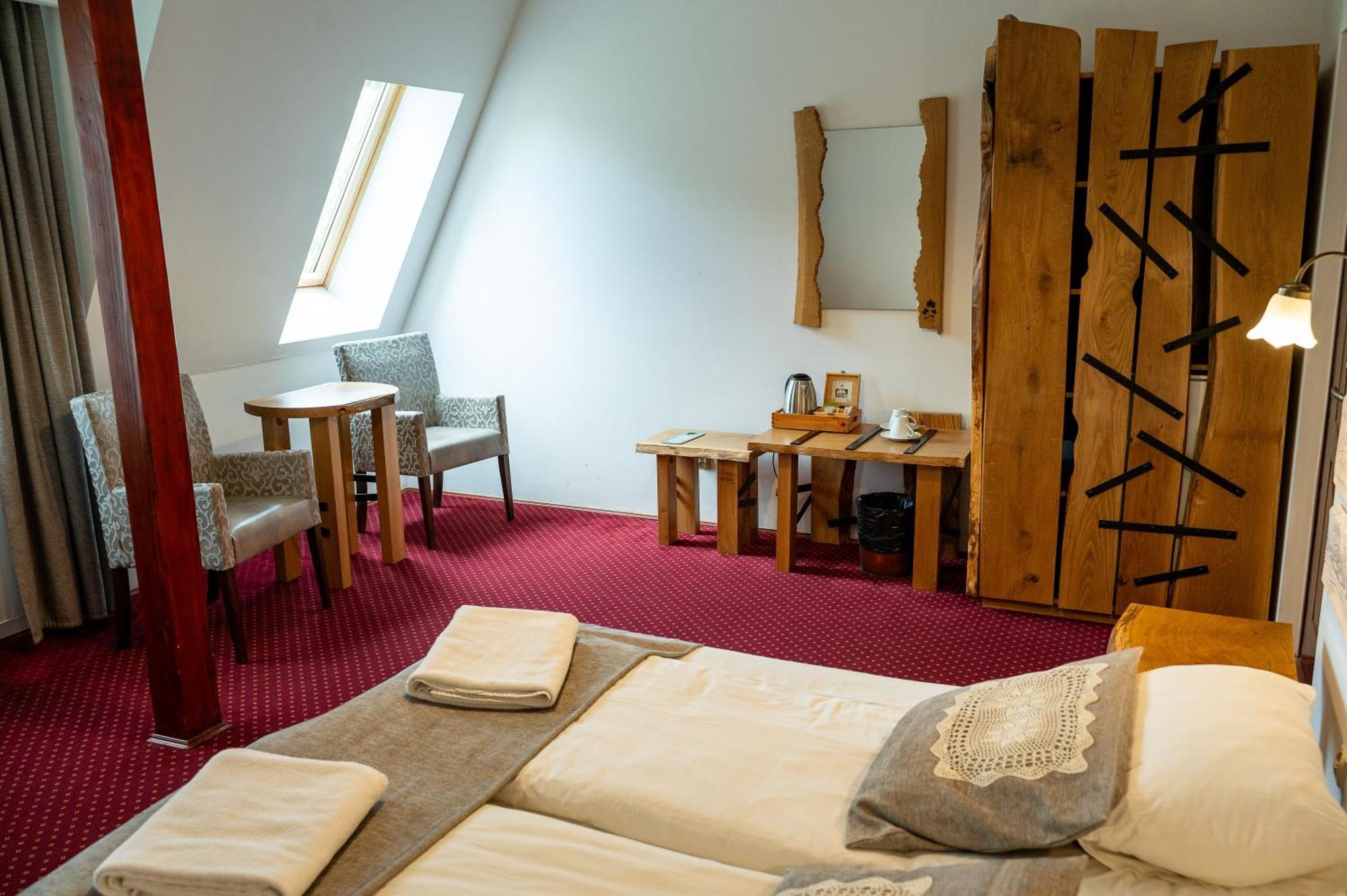 Dwor Wapowce Hotel Kültér fotó