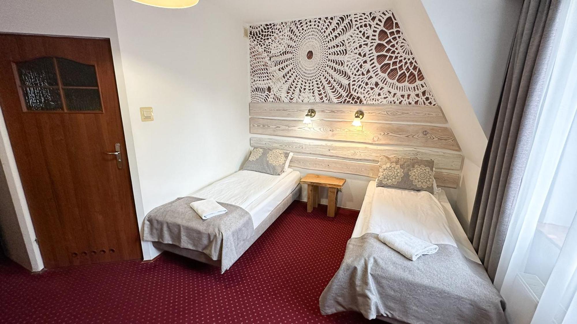 Dwor Wapowce Hotel Kültér fotó