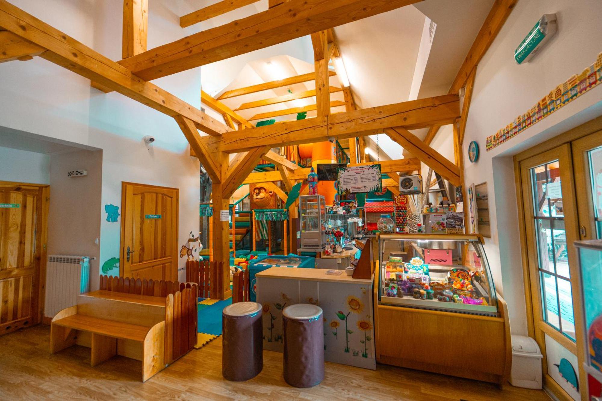 Dwor Wapowce Hotel Kültér fotó