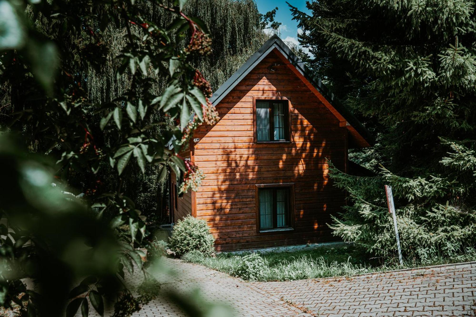 Dwor Wapowce Hotel Kültér fotó