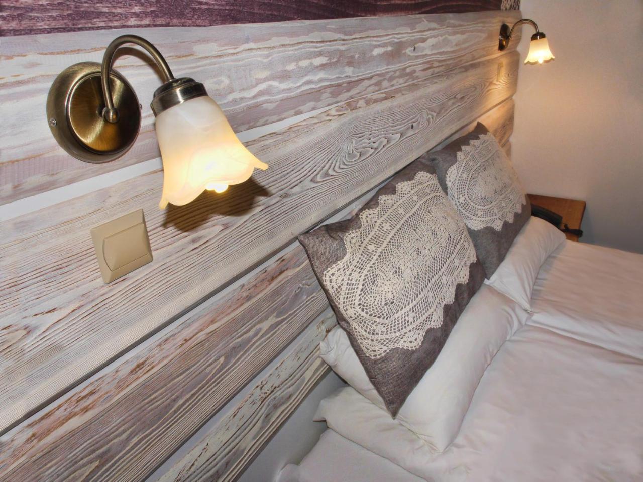 Dwor Wapowce Hotel Kültér fotó