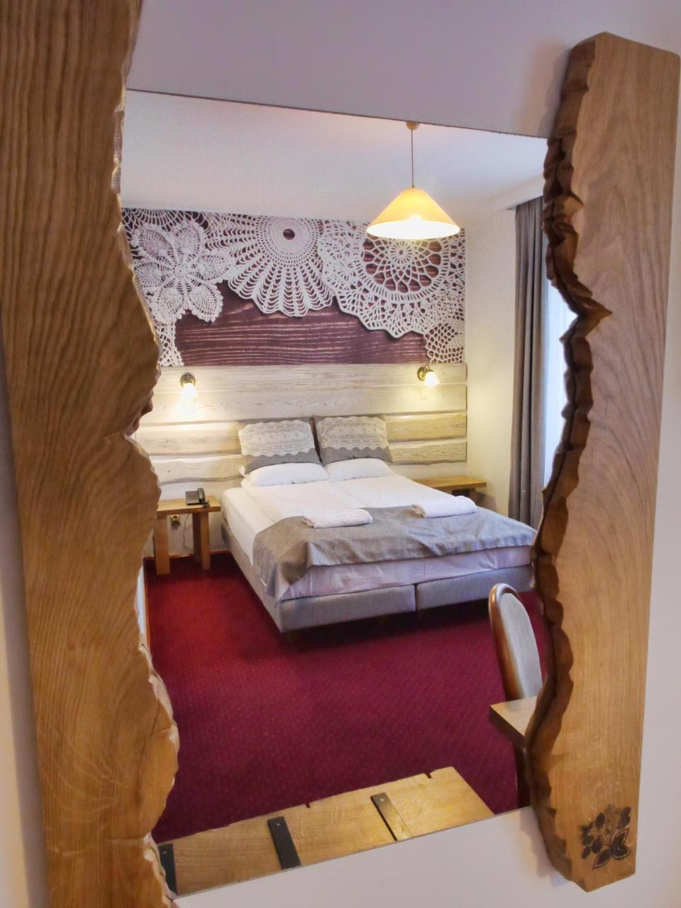 Dwor Wapowce Hotel Kültér fotó